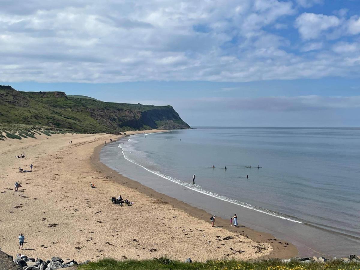 2 Bed House -Close To Cleveland Way,Lovely Beaches Brotton Екстериор снимка